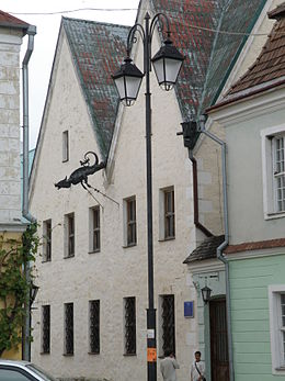 Пример щипца на здании Русского магистрата в Камянце-Подольском